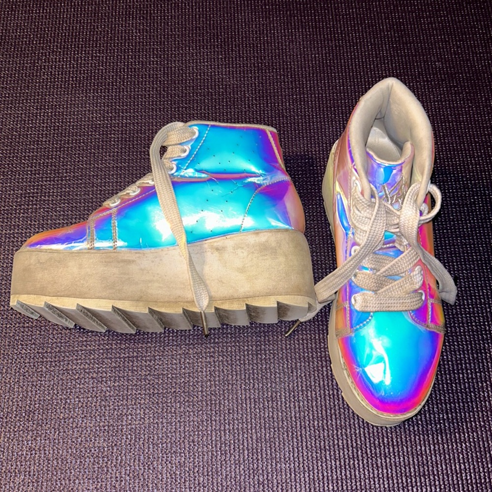 Holographic YRU Platform tennis shoes